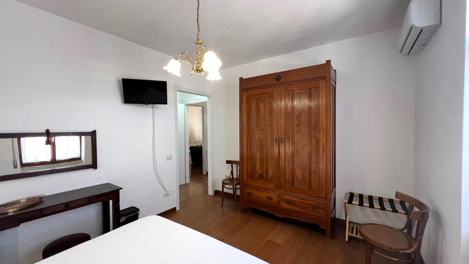 S'Alighera Guest House Альгеро Экстерьер фото